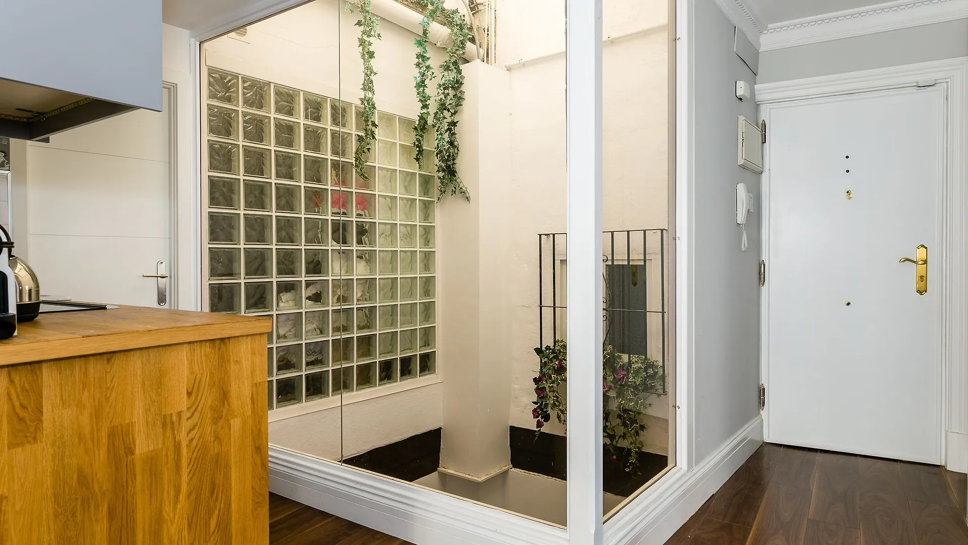 3 Bedrooms Luxury Penthouse With Views. The Best Location In Málaga 0*,